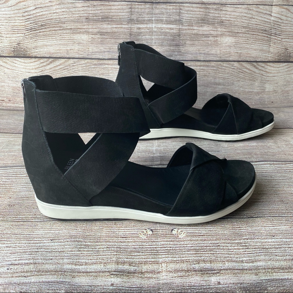 Nwot Eileen Fisher Viv Black Nubuck Sandal 9.5